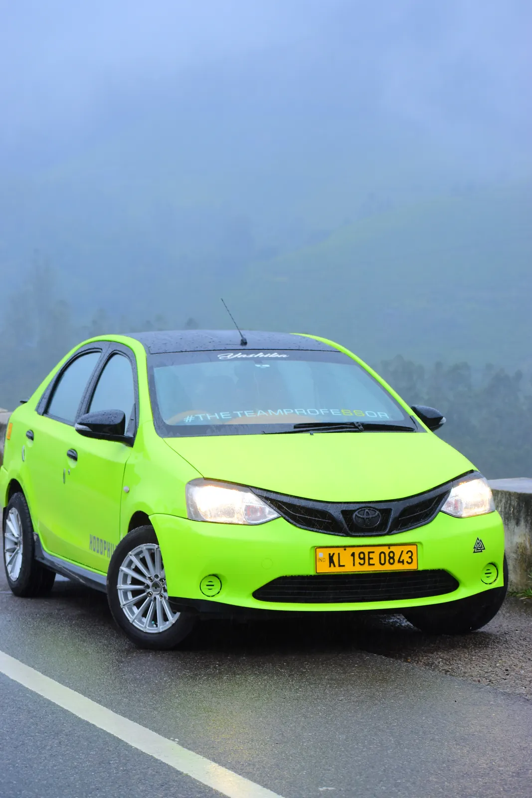 Cab & taxi service among the hills of Munnar
